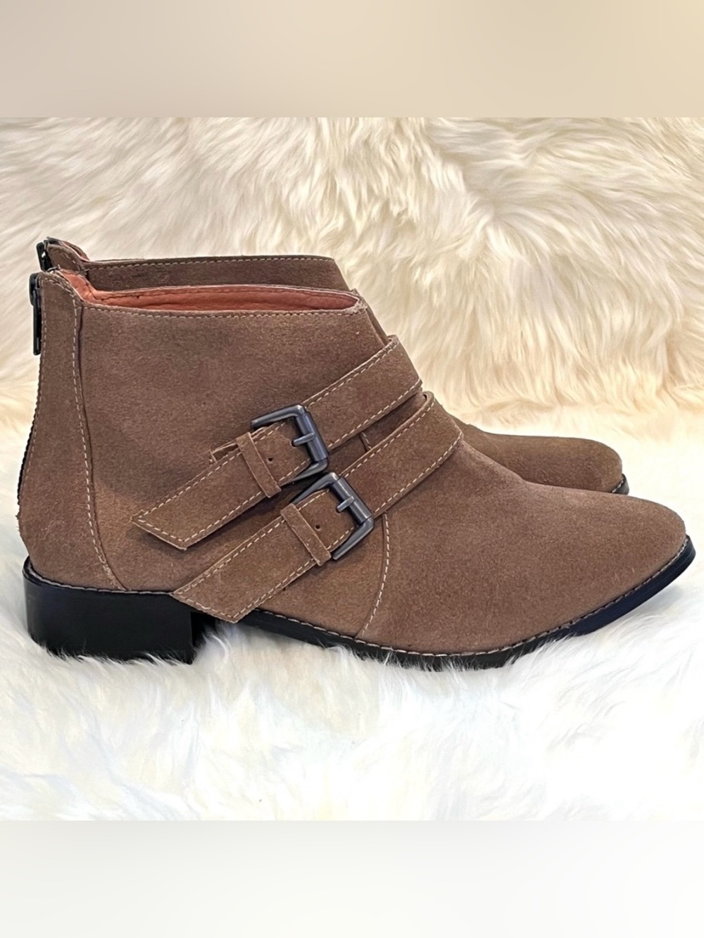 NWOT-Eight Second Angel Booties-Sz 8-Tan